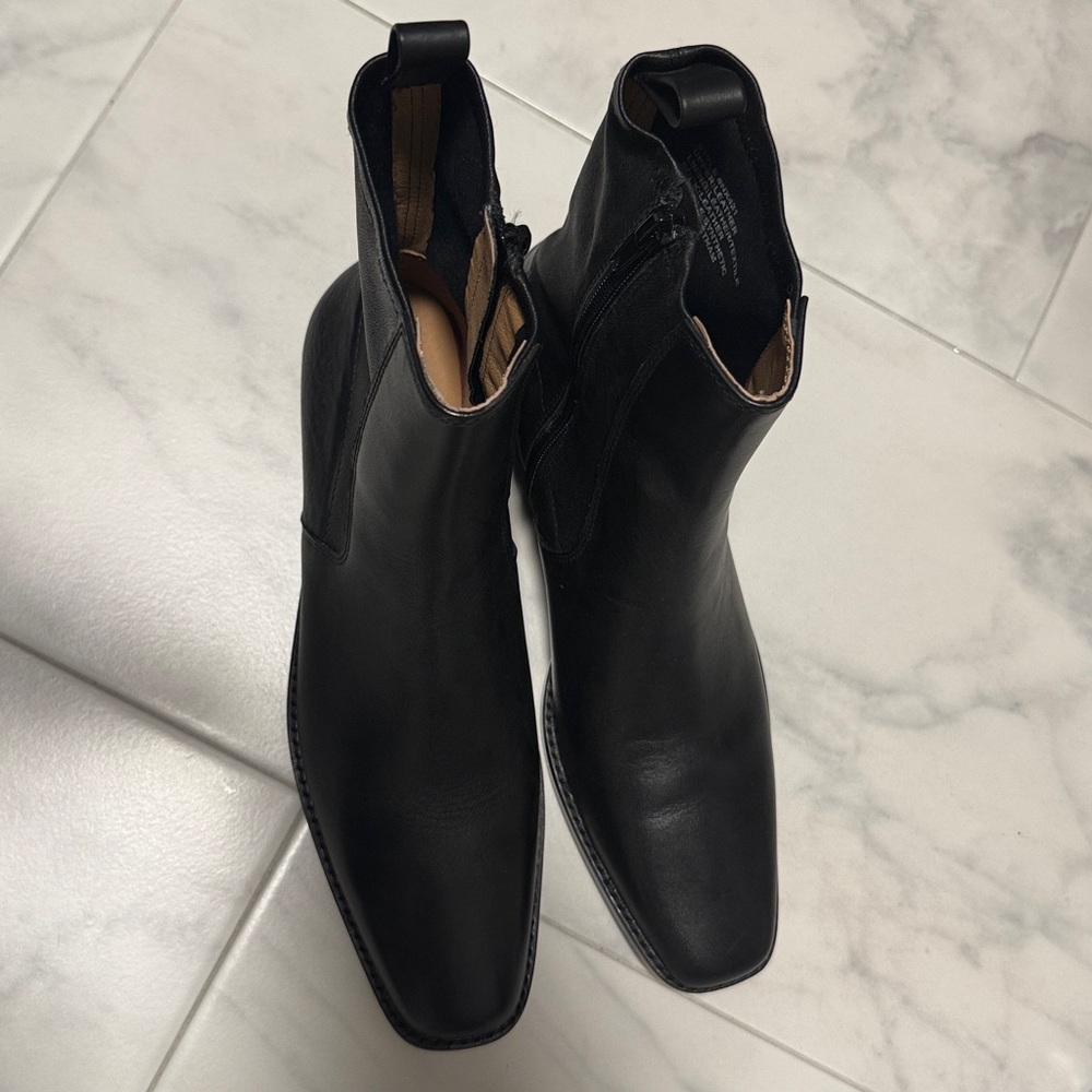 Madewell Sleek Black Leather Idris Boot - Picture 3 of 7